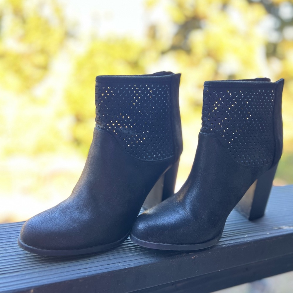 Women’s Black Boot